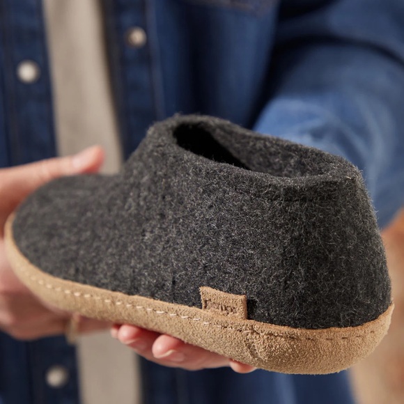 Glerups Charcoal Wool Slippers, New in Box - Picture 11 of 12